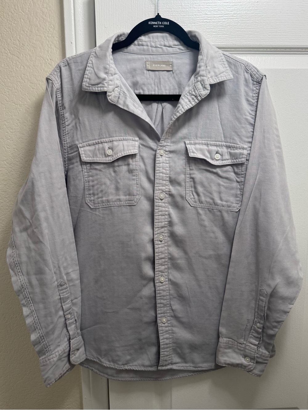 Everlane Men's Button Up Utility Shirt Size M Gray Dual Pocket Long Sleeve